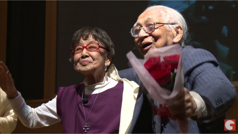 近期首映的《笑的101歲×2》紀錄片，以經歷二戰的日本攝師家笹本恆子（左）與新聞記者武野武治為傳主（圖片擷自youtube）