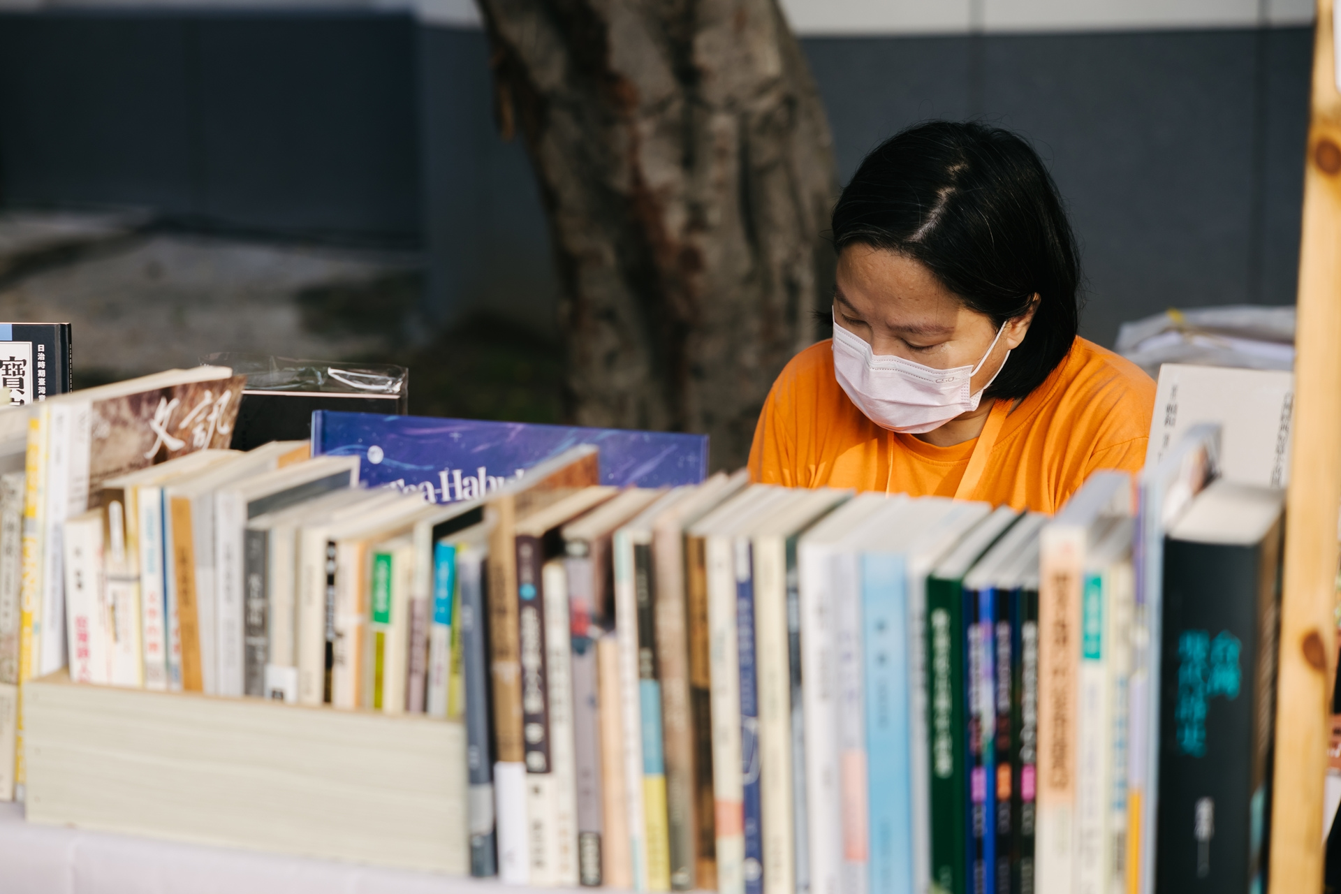 高雄文學月「詩.書市集」(高雄市文化局提供)