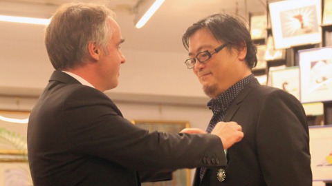 法國在台協會主任紀博偉（左）；台灣法語譯者協會理事長吳坤墉（右）