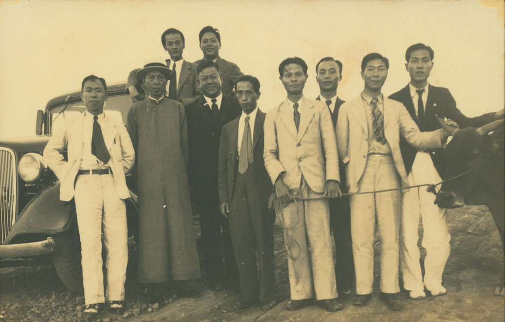 1937_tai-iong_art_exhibition_artists_and_supporters.jpg
